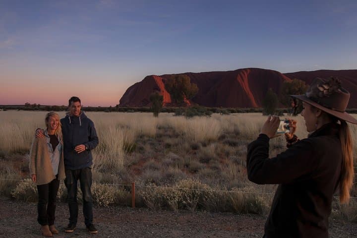 Uluru Sunrise Tour with Breakfast