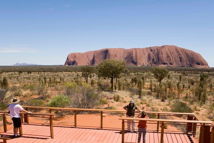 Uluru Small Group Sunset Tour image 3