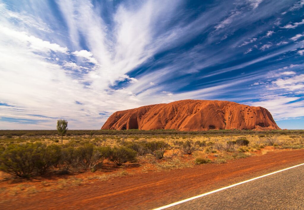 uluru - ayers rock - darwin - darwin backpackers - backpackers - backpackers australia 001