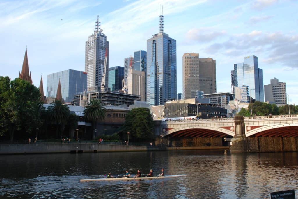 melbourne city - backpackers - melbourne backpackers - australian backapckers