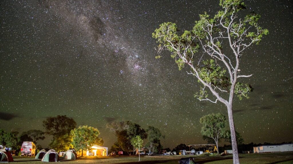 Backpacker and budget accommodation guide to australia 3 Australia camping ground at night - backpacker camping - backpacker hiking