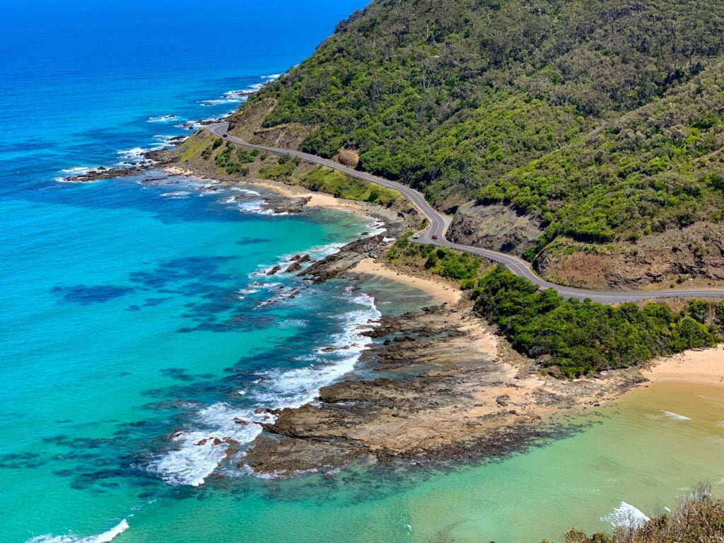 Our 6 epic backpacker camping & hiking trips you won't regret 1 backpackers travelling the great ocean road